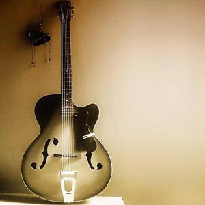 九九精品超级碰视频
